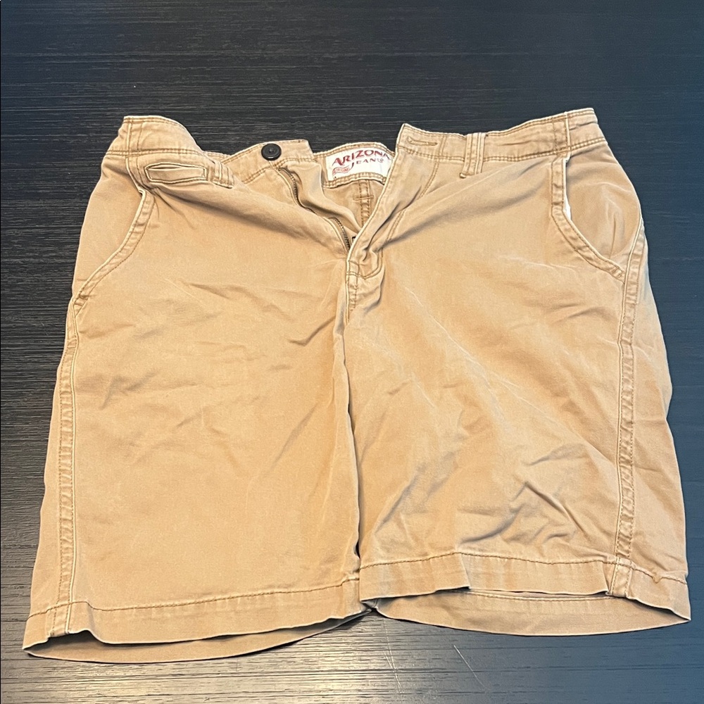 Arizona Jean Company Men's Khaki Shorts